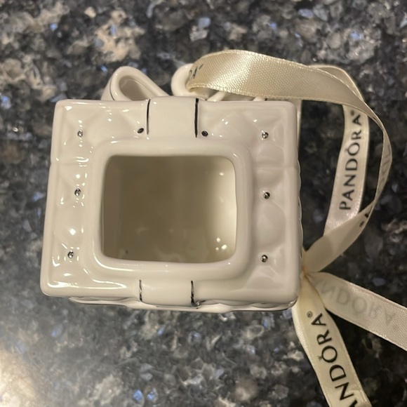 Pandora porcelain christmas ornament - Picture 5 of 5